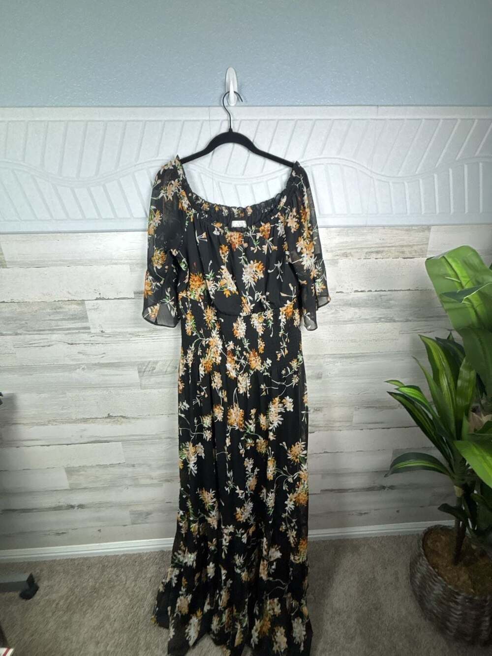 Premier Amour Black Floral Print Smocked Waist Off-Shoulder Midi Dress